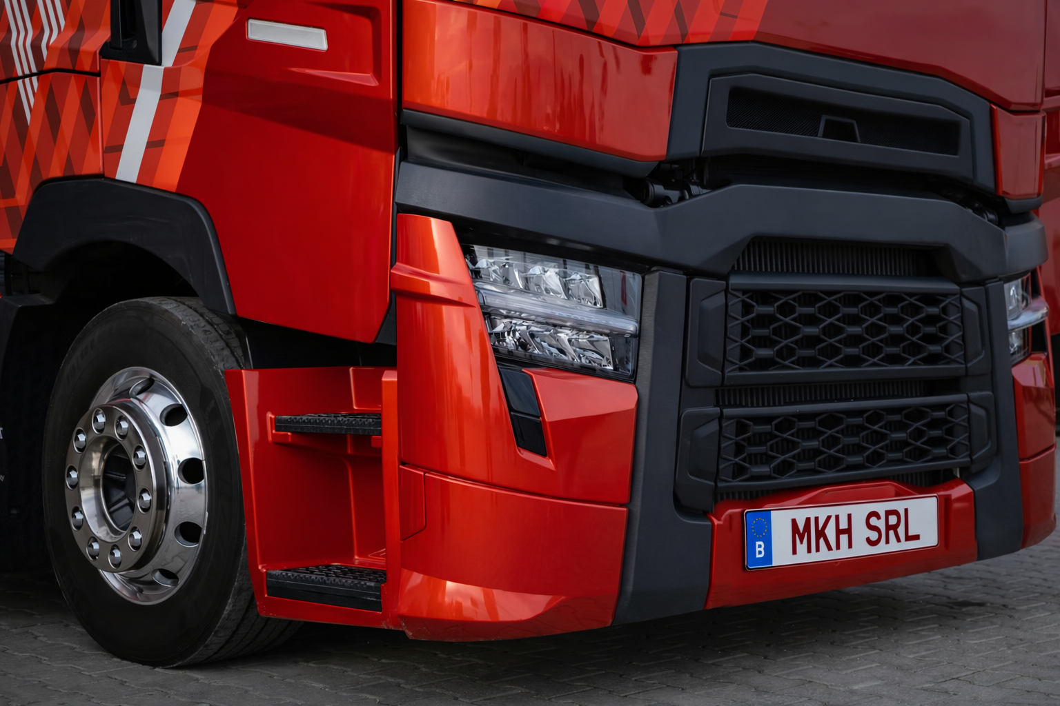 Camion MKH SRL